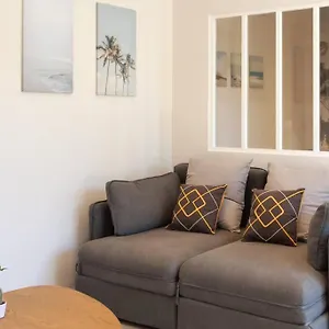 L36 Sea View Terrace 10min Walking To Sea/parking & Ac Appartement